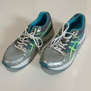 Asics women’s sneakers, size 10